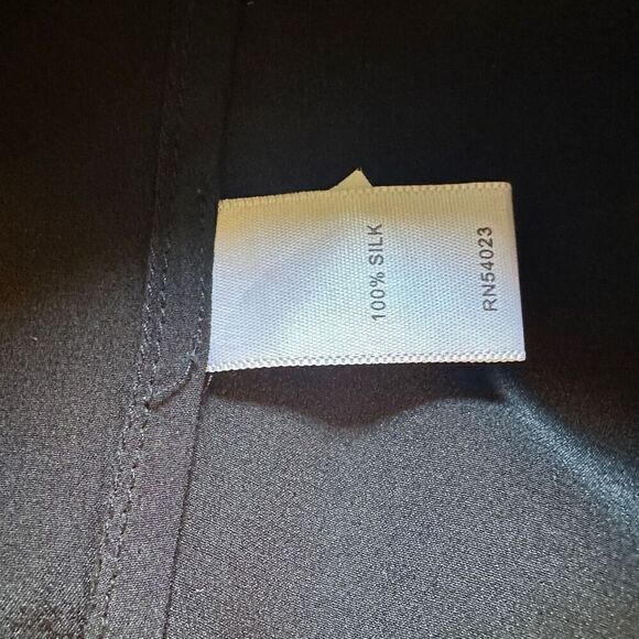 Banana Republic silk ruffle tank - Picture 7 of 8